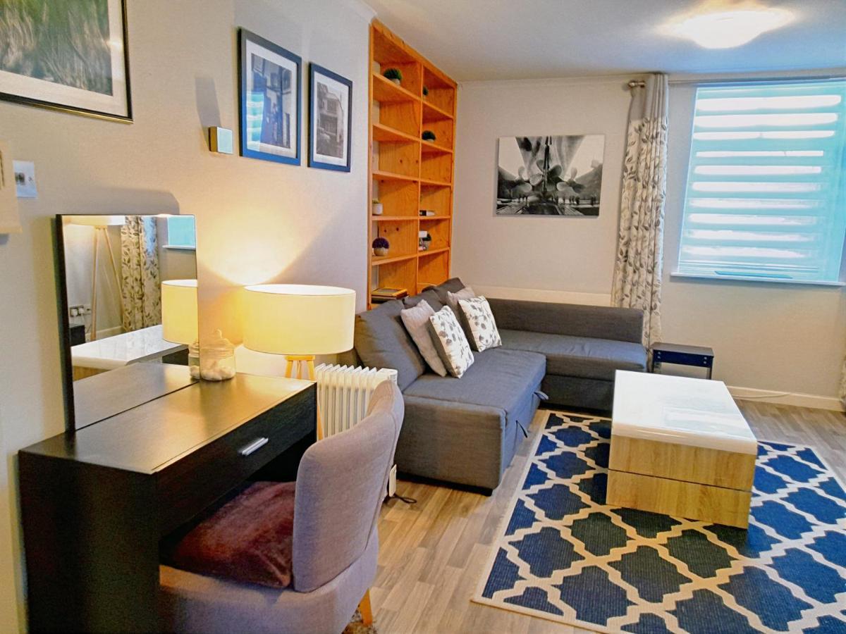 Excellent Location - City Centre - Parking - 4 Beds -2 Bedrooms Belfast Buitenkant foto