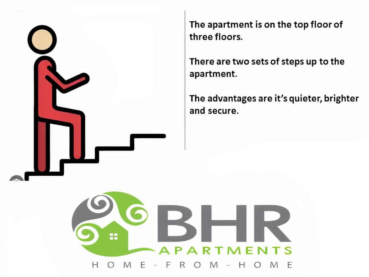 Excellent Location - City Centre - Parking - 4 Beds -2 Bedrooms Belfast Buitenkant foto