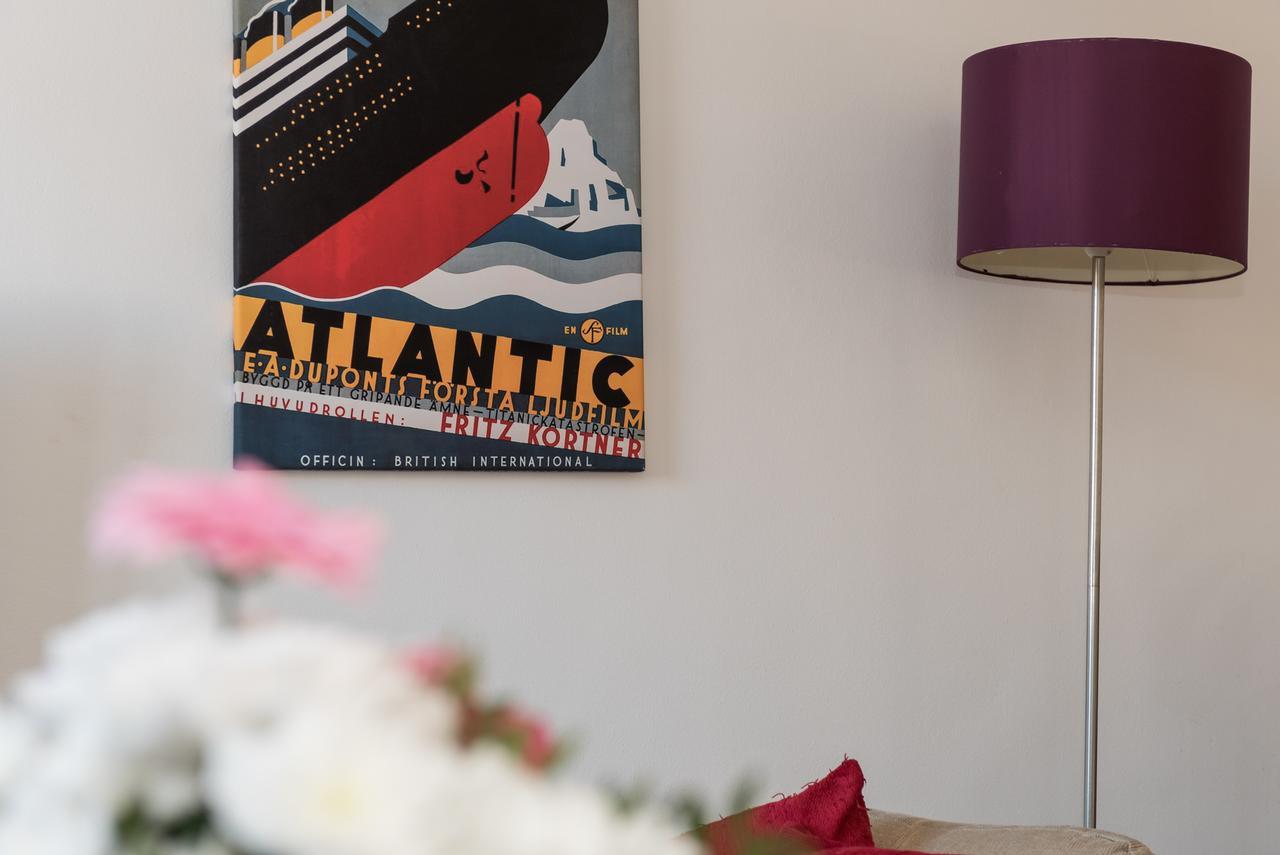 Excellent Location - City Centre - Parking - 4 Beds -2 Bedrooms Belfast Buitenkant foto