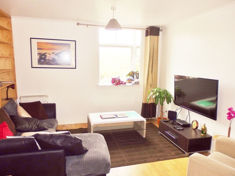 Excellent Location - City Centre - Parking - 4 Beds -2 Bedrooms Belfast Buitenkant foto