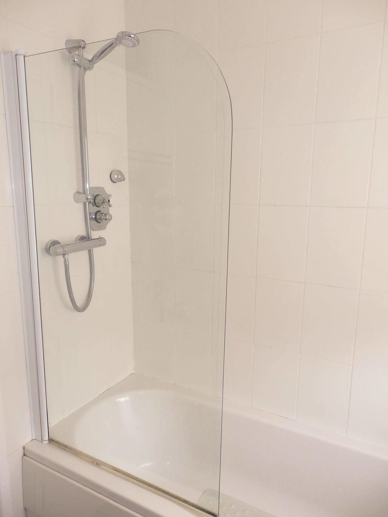 Excellent Location - City Centre - Parking - 4 Beds -2 Bedrooms Belfast Buitenkant foto