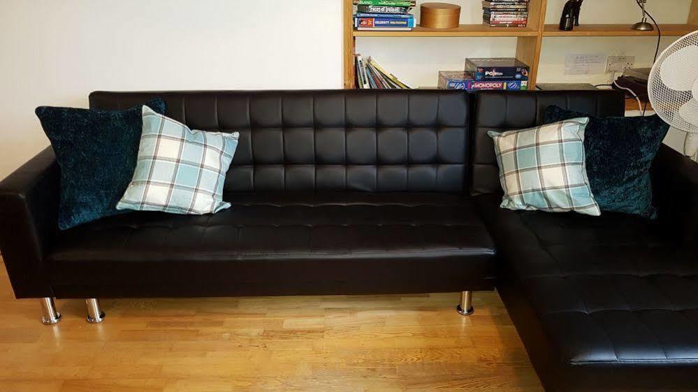 Excellent Location - City Centre - Parking - 4 Beds -2 Bedrooms Belfast Buitenkant foto