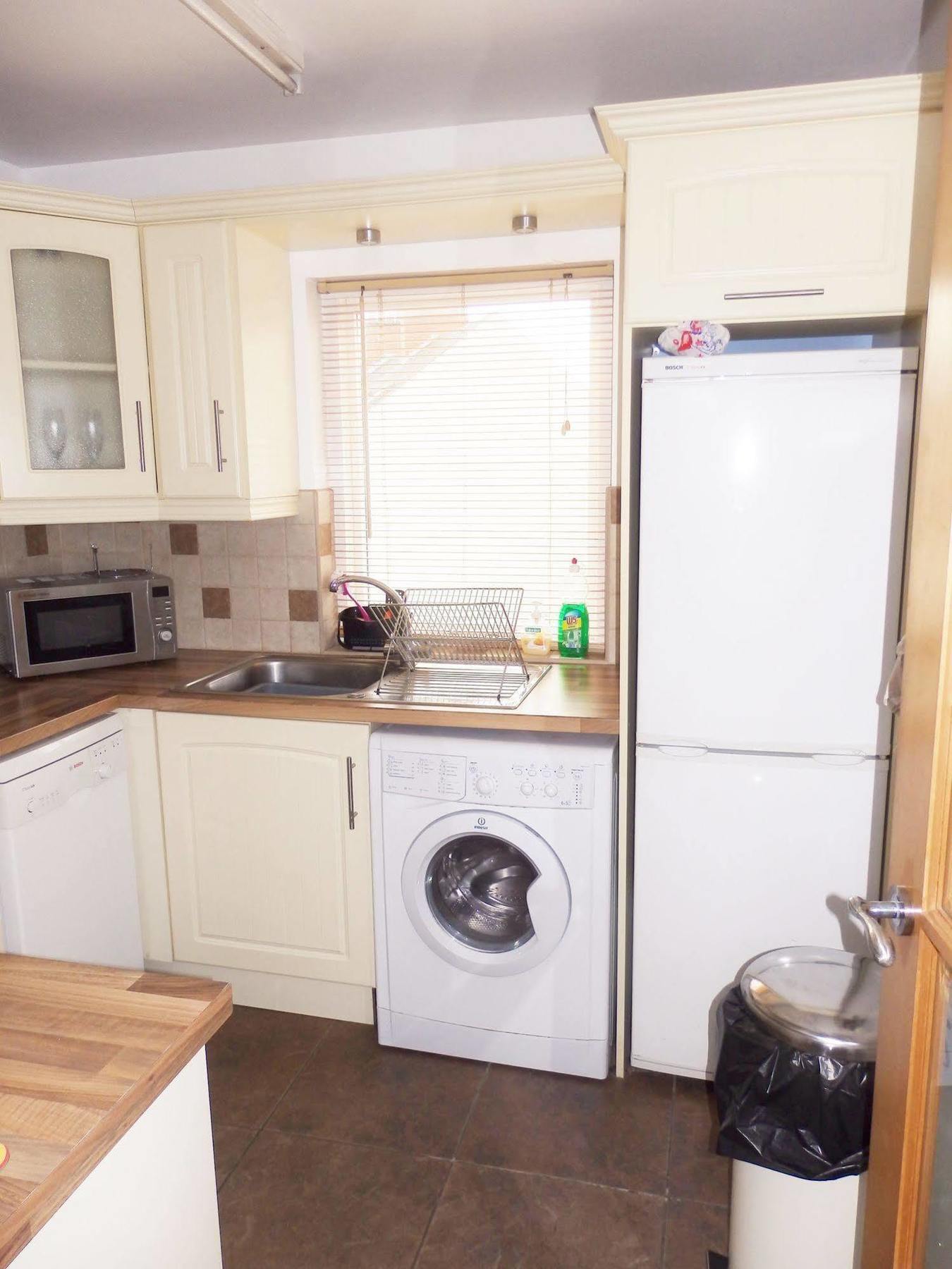 Excellent Location - City Centre - Parking - 4 Beds -2 Bedrooms Belfast Buitenkant foto